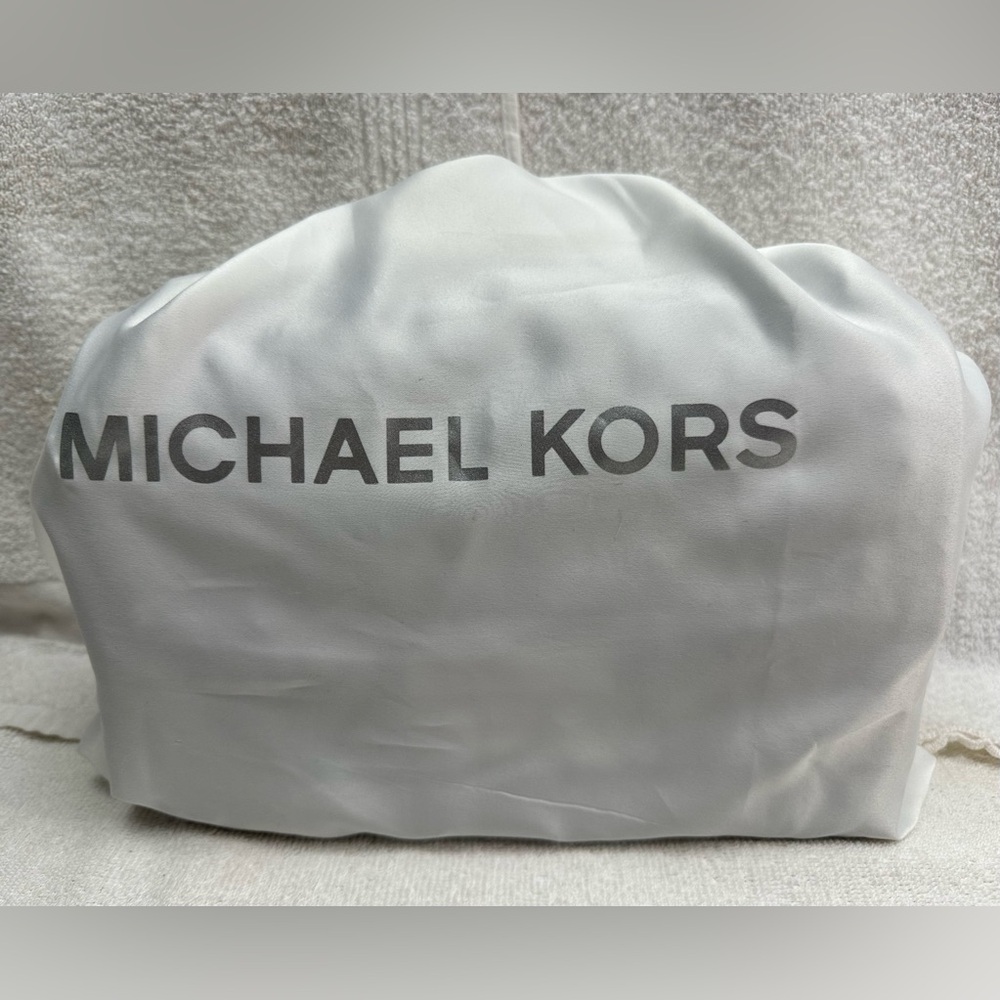 Michael Kors Sloan Large Chain Shoulder Bag-New with Tags! - Picture 15 of 15
